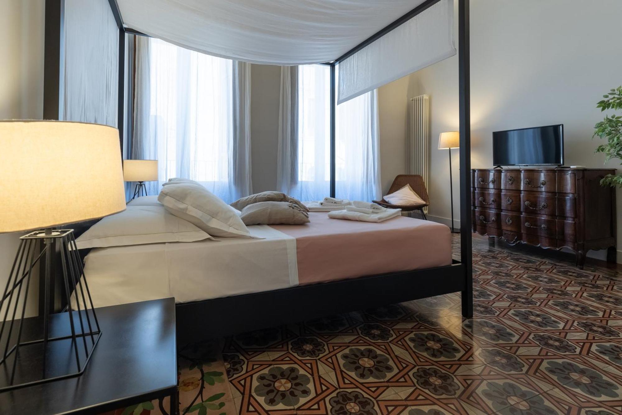 Mirone - Suite Apartments Catania Centro Exteriör bild
